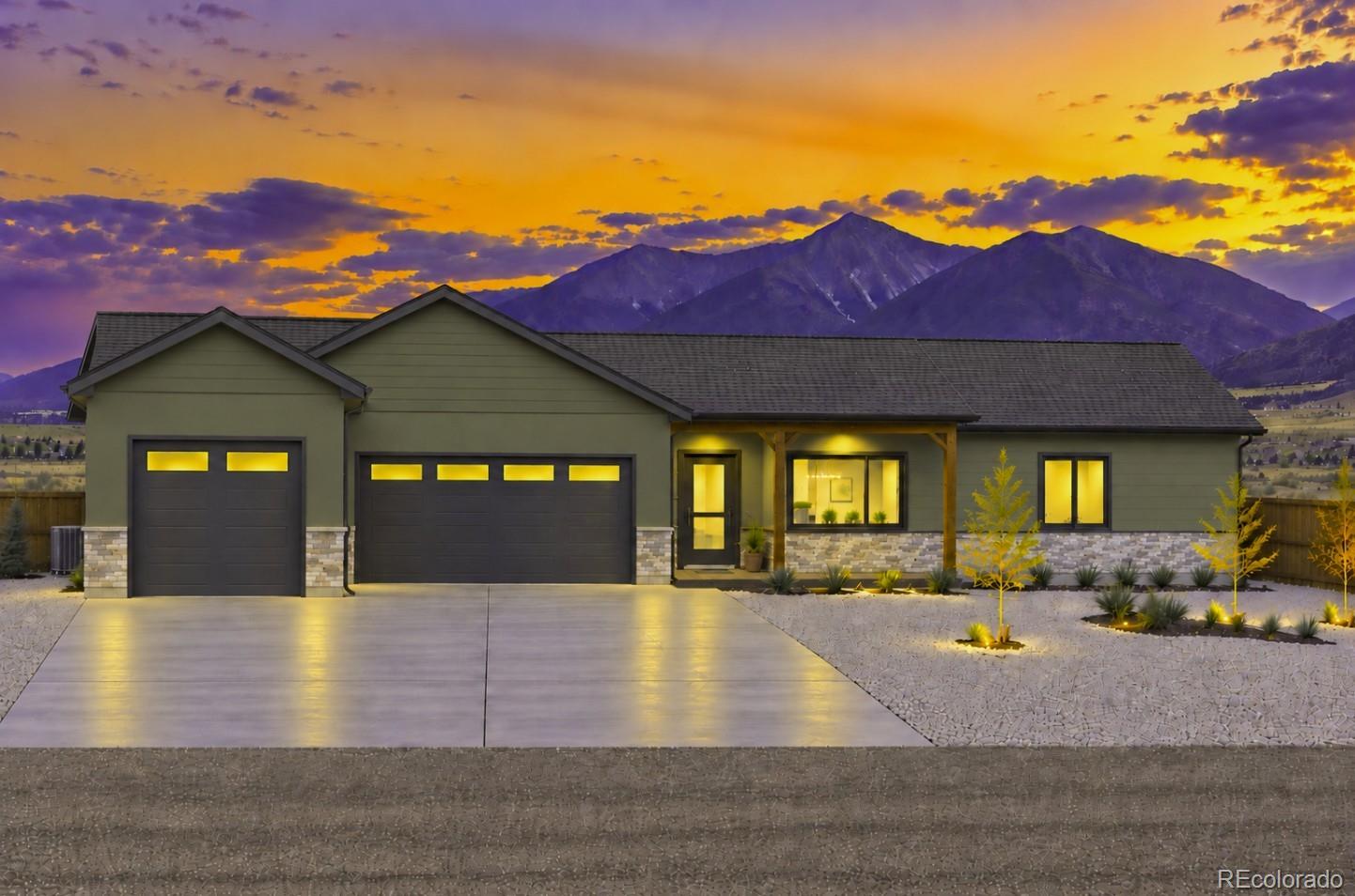 15635 Paintbrush Street — photo