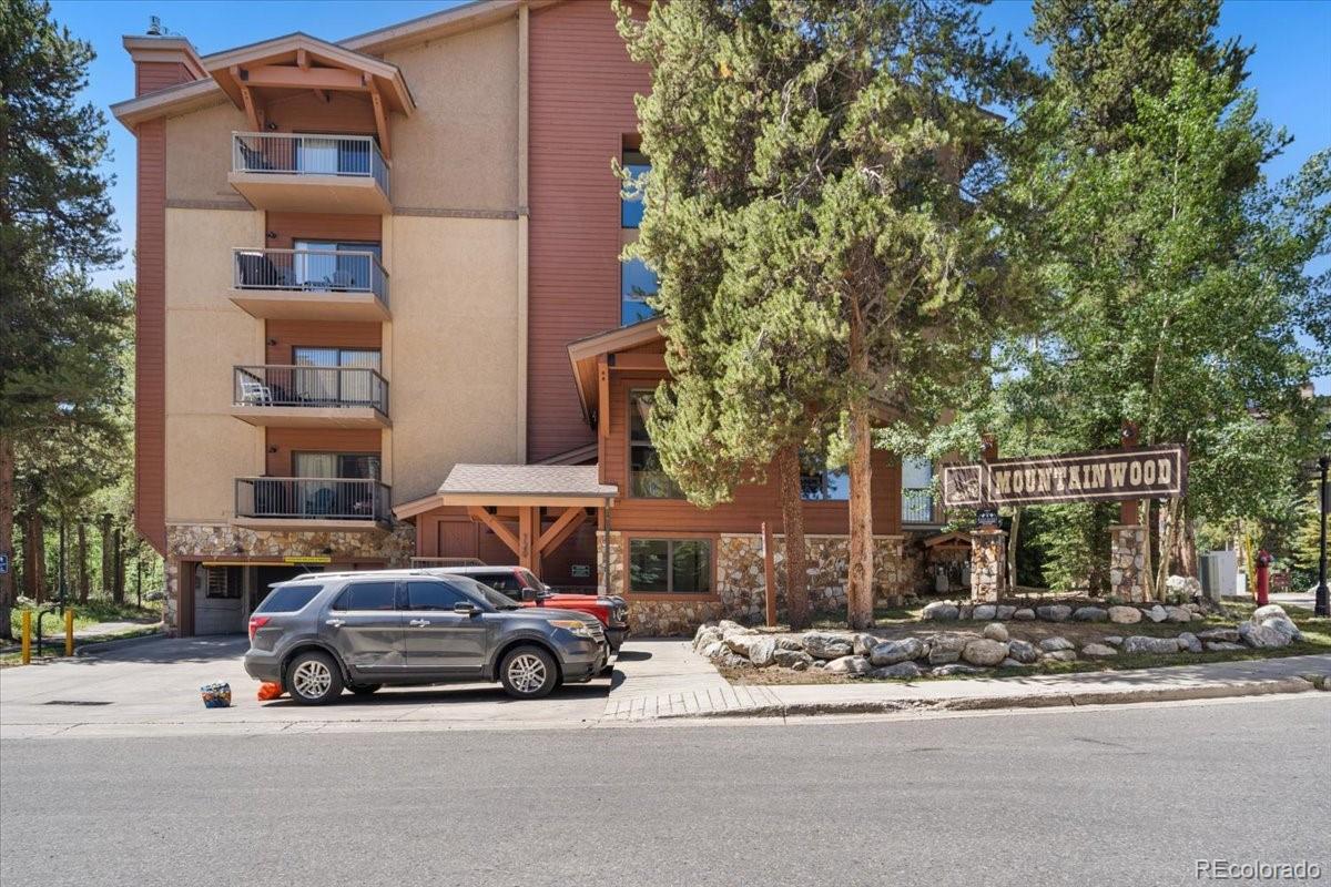 720 Columbine Road 104 — photo