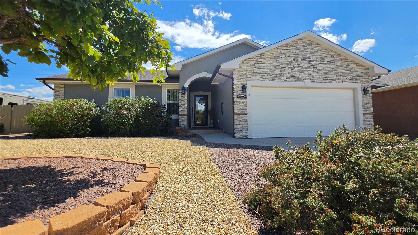 2224 Crestwood Lane — photo
