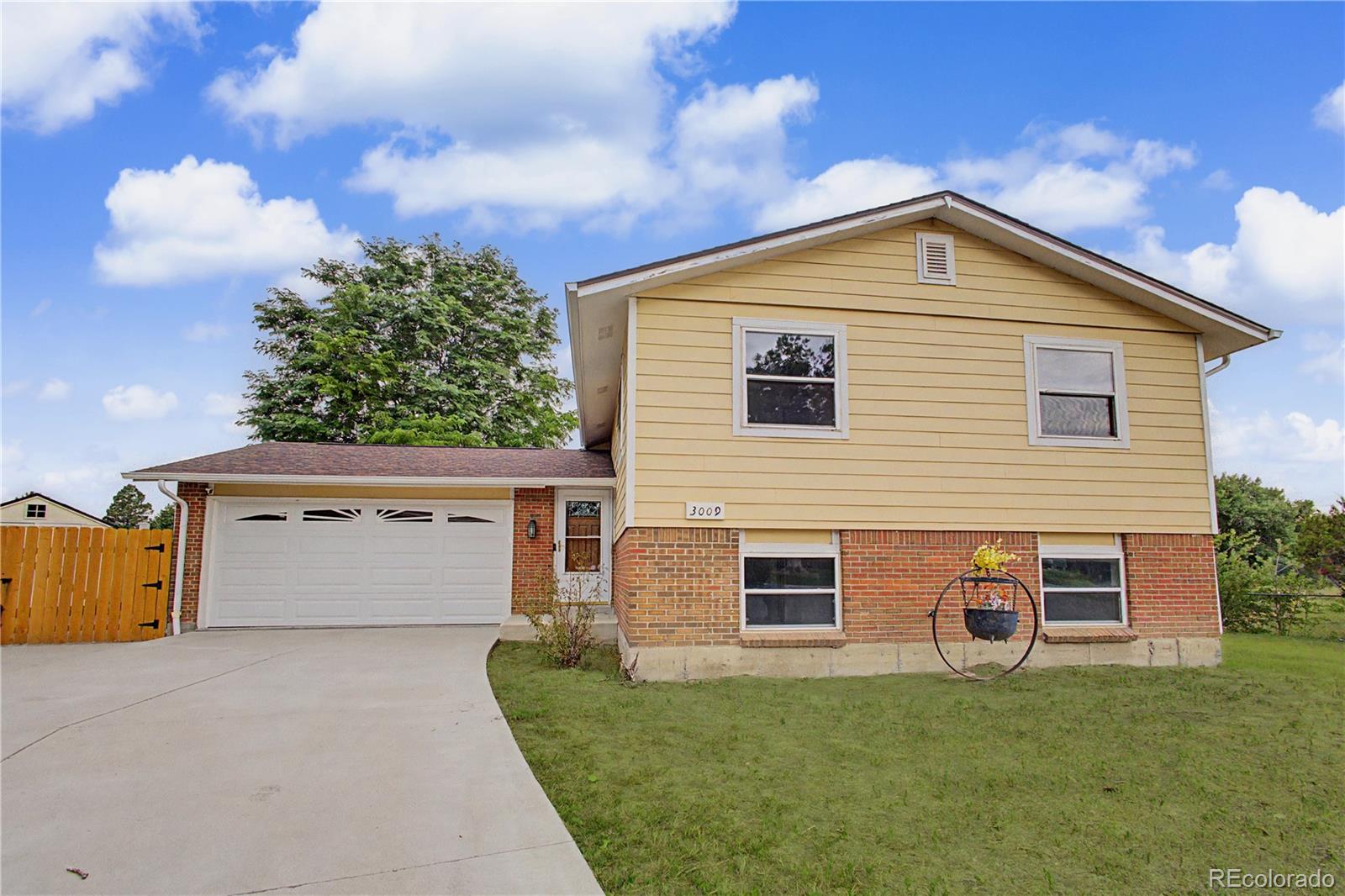 3009 S Dayton Court — photo