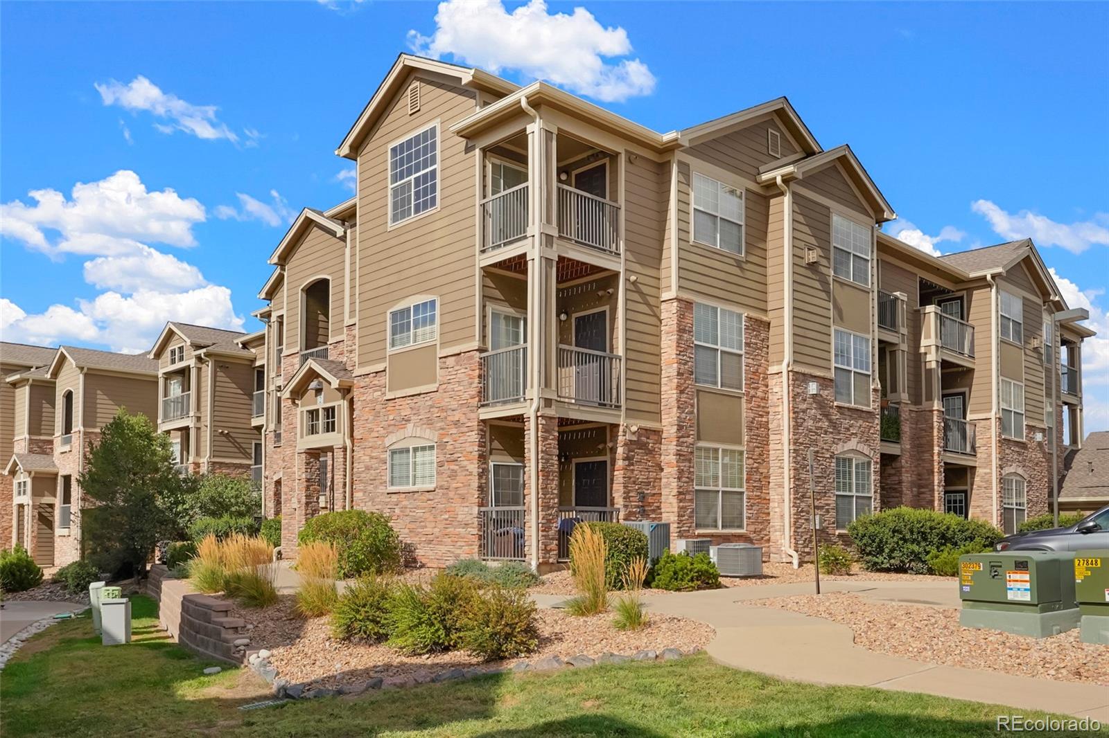 2800 Blue Sky Circle 302 — photo