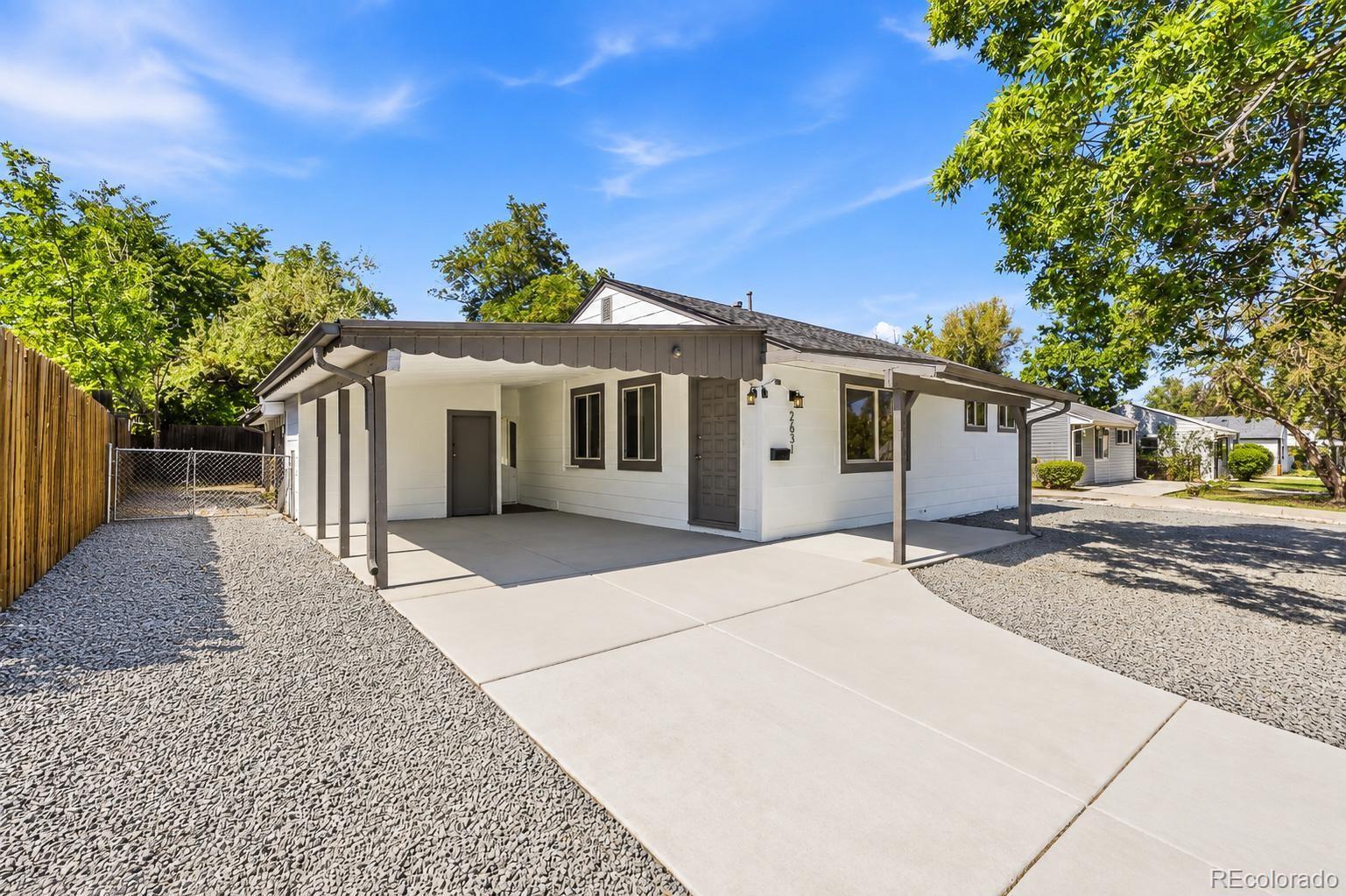 2631 S Green Court — photo