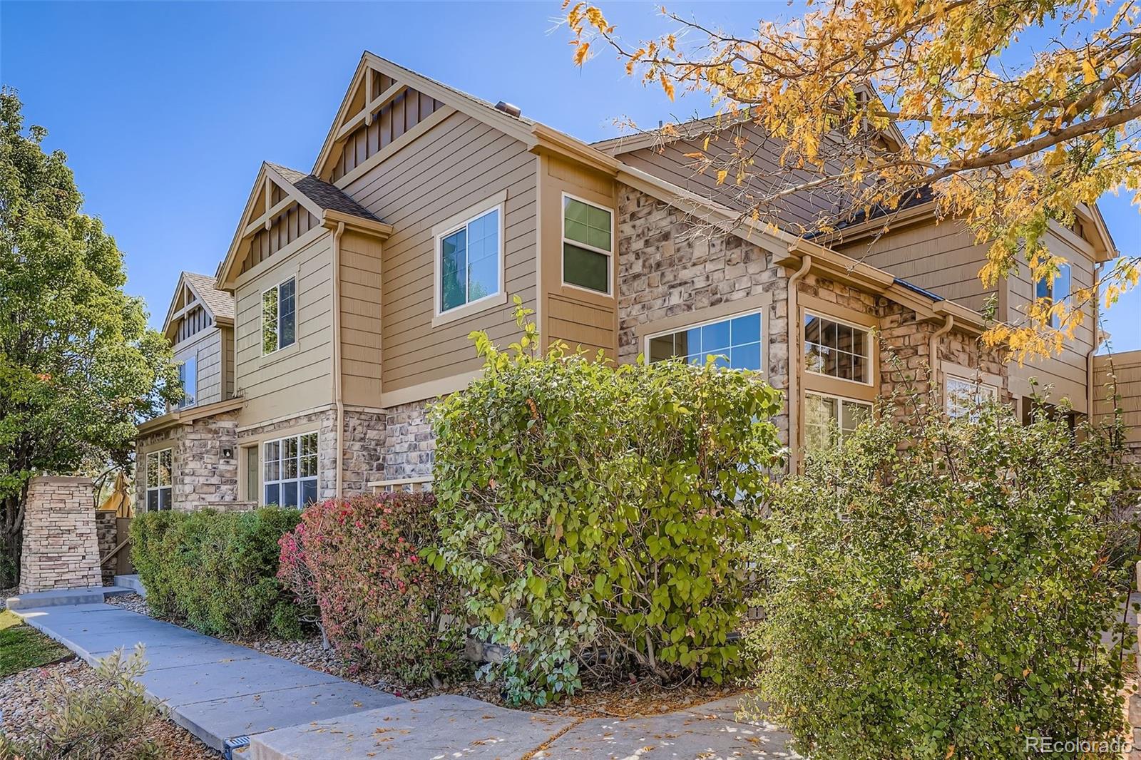 5722 S Addison Way C — photo