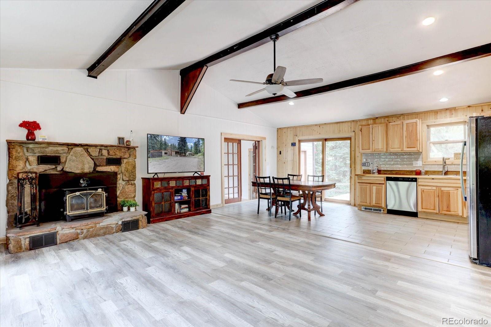8226 S Brook Forest Road — photo