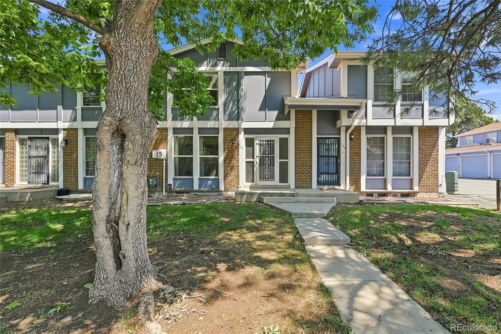 147 Paris Circle — photo
