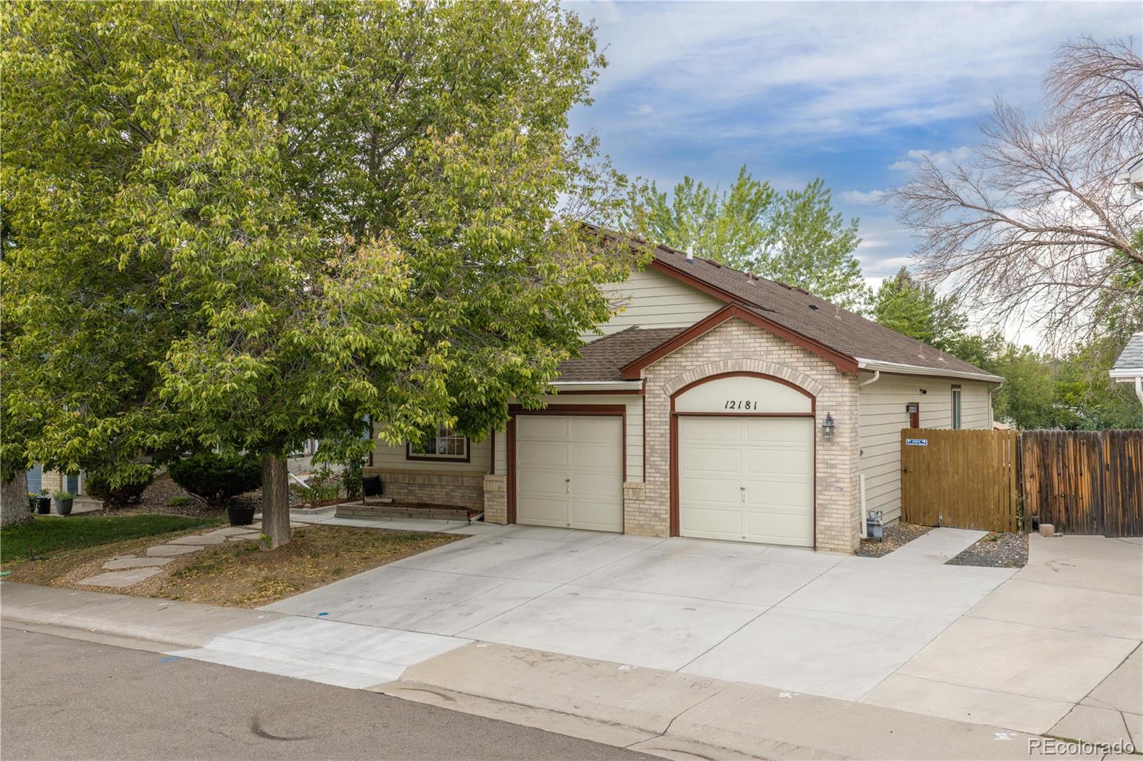 12181 Applewood Court — photo