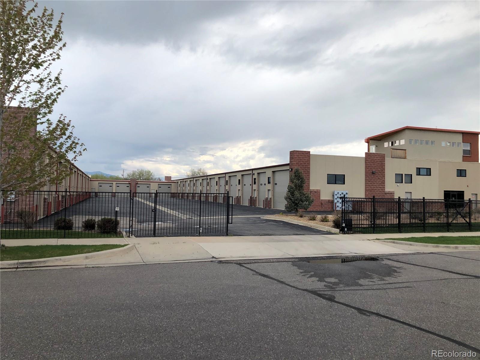 1725 Majestic Drive B2 — photo