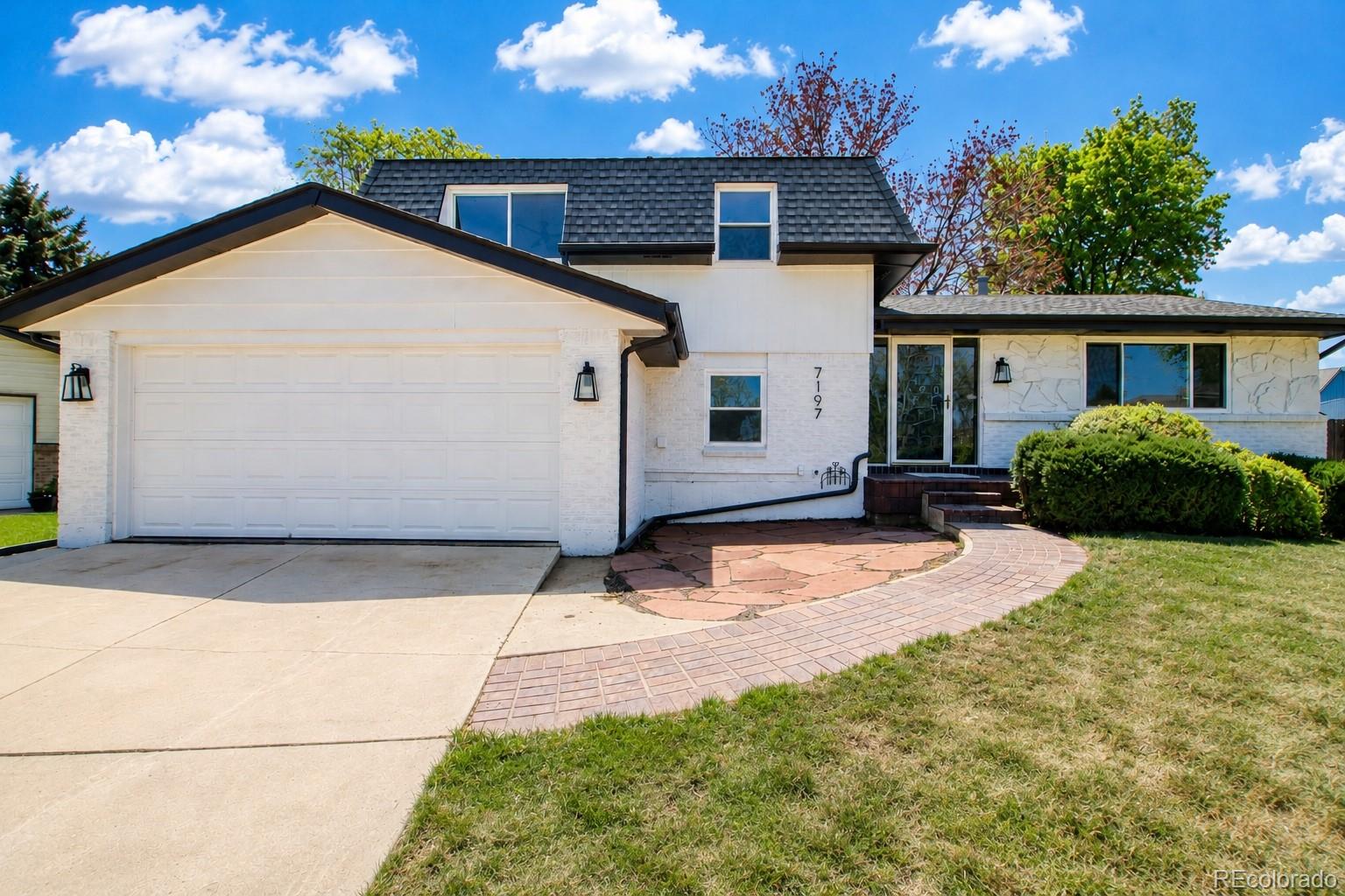 7197 S Fairfax Court — photo