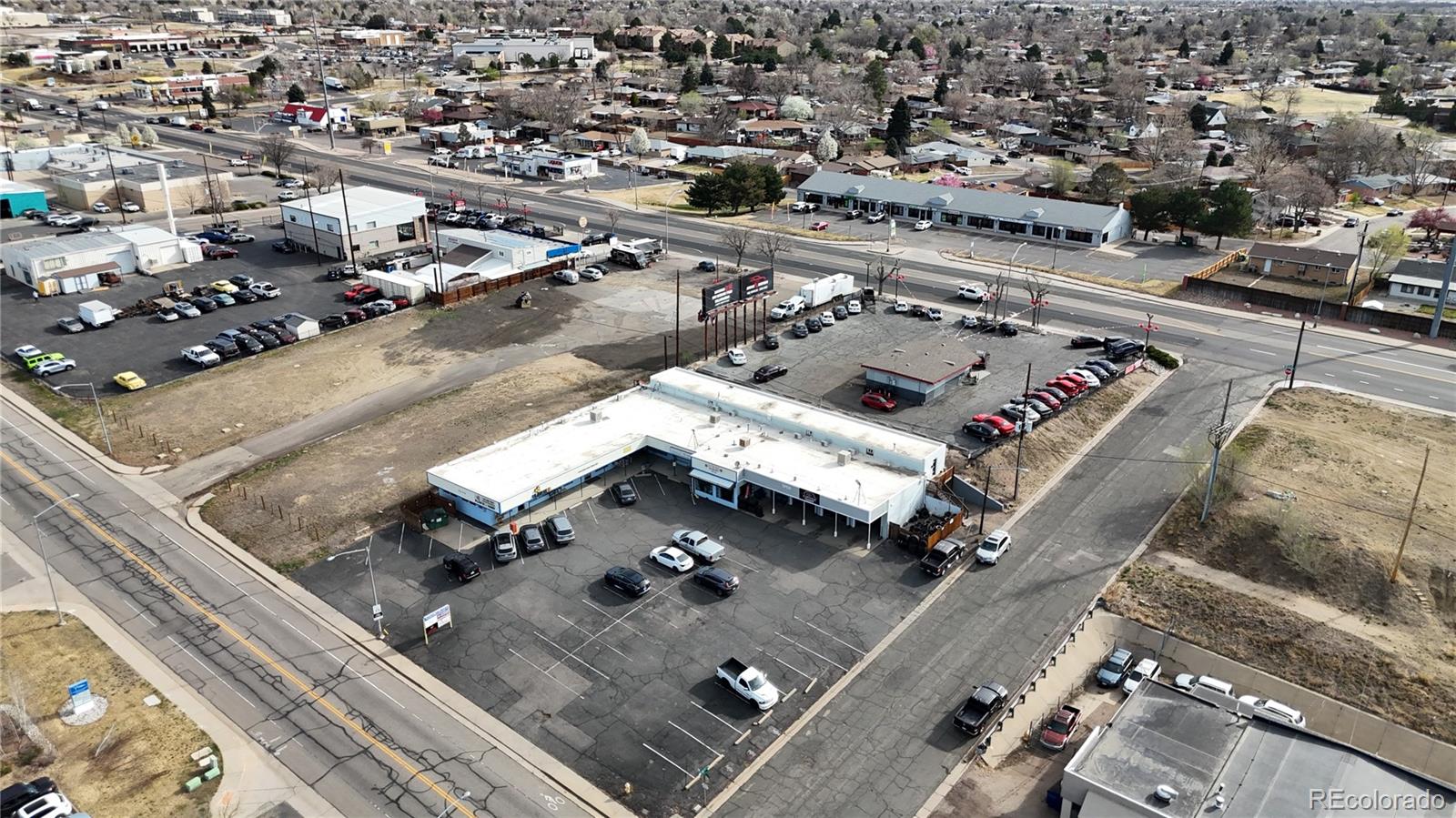 8510 Pearl Street — photo