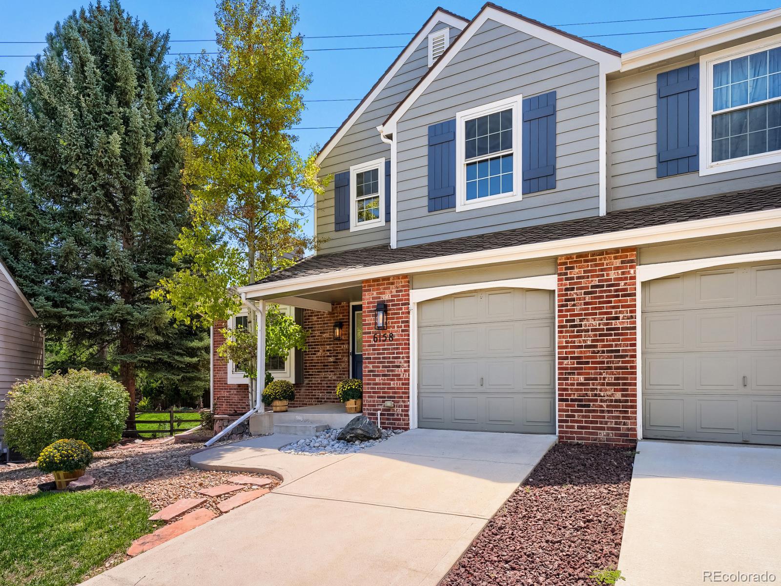 6158 E Hinsdale Court — photo