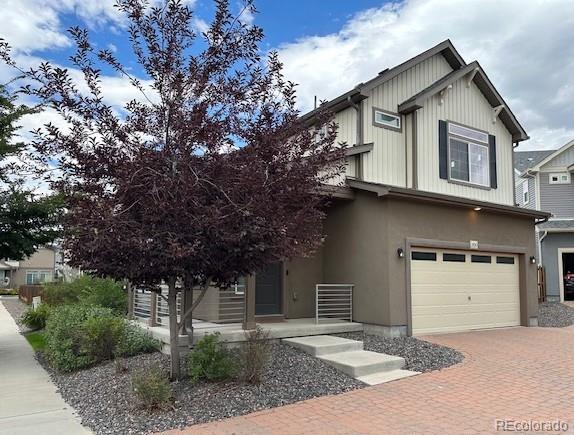 200 S Oak Hill Street — photo