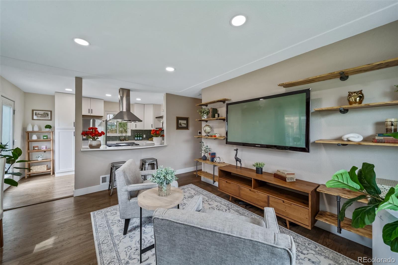 1201 S Julian Street — photo