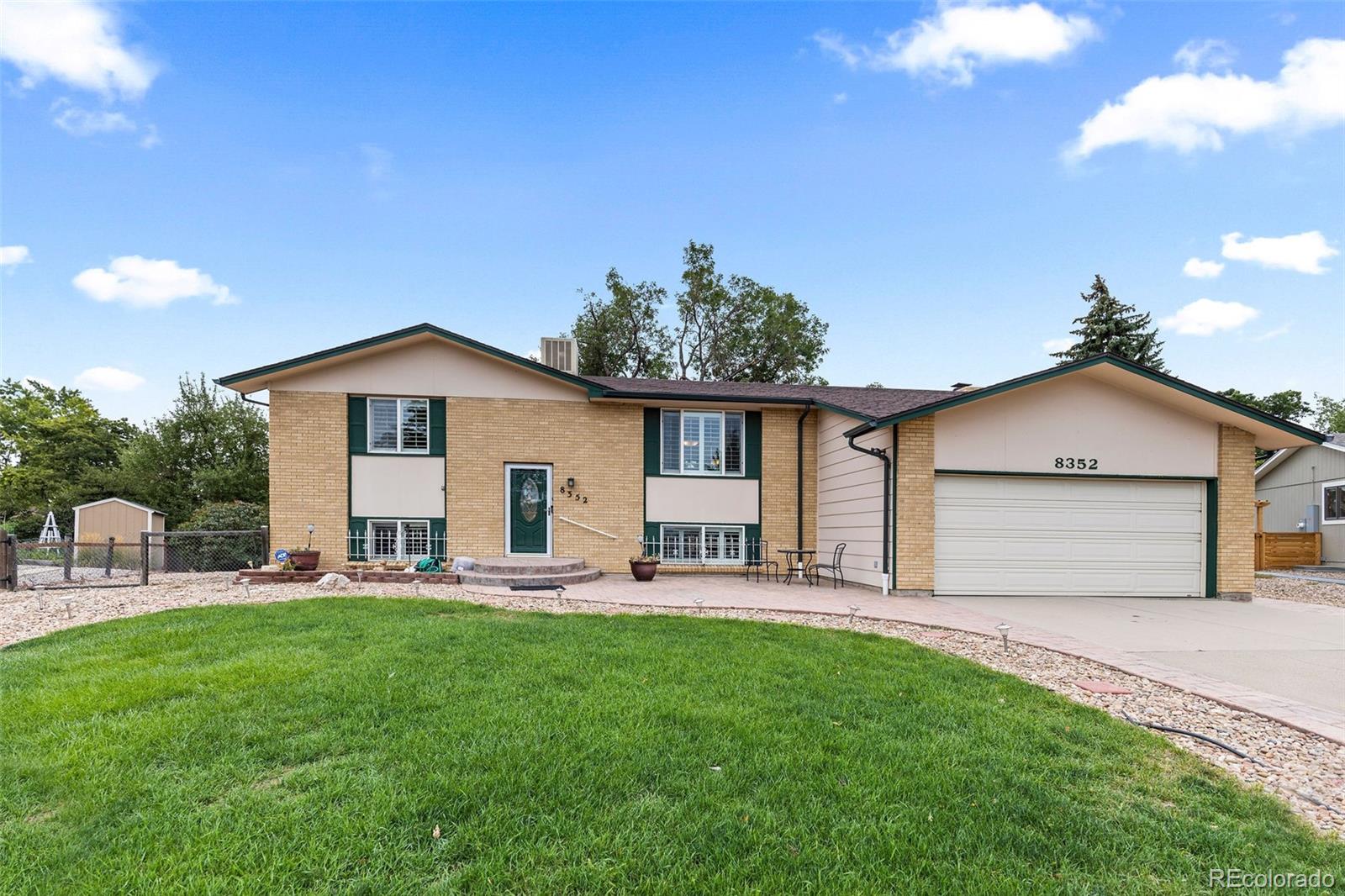 8352 Dover Court — photo