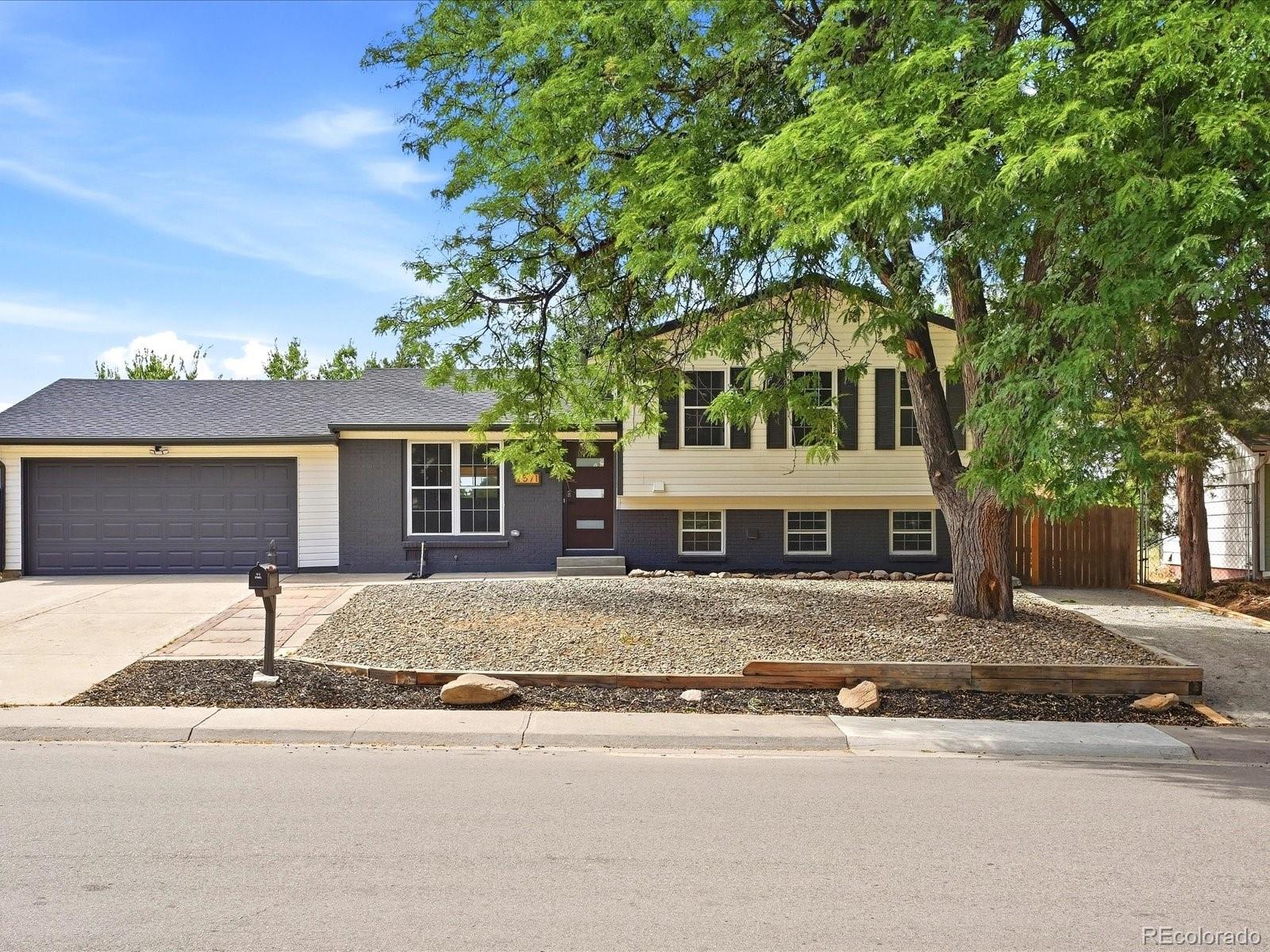 2571 S Kittredge Way — photo