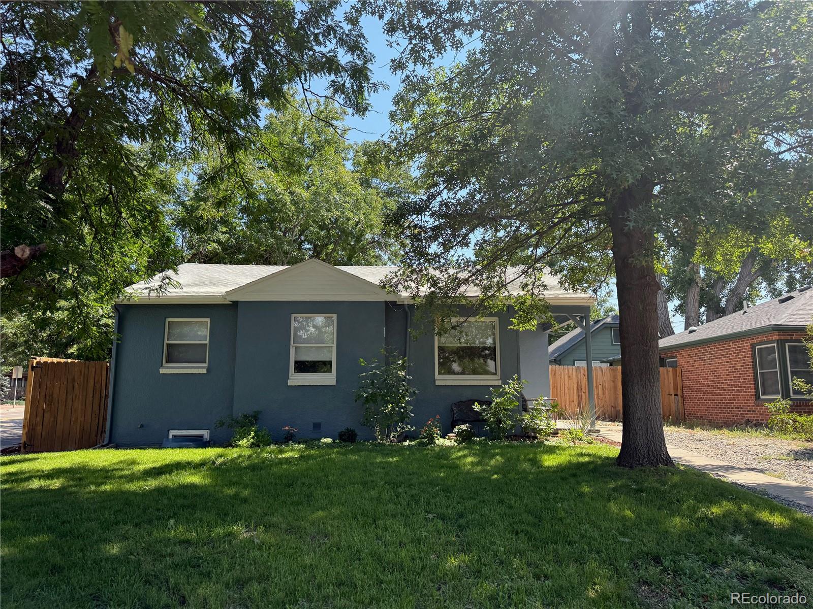 2102 S Pearl Street — photo