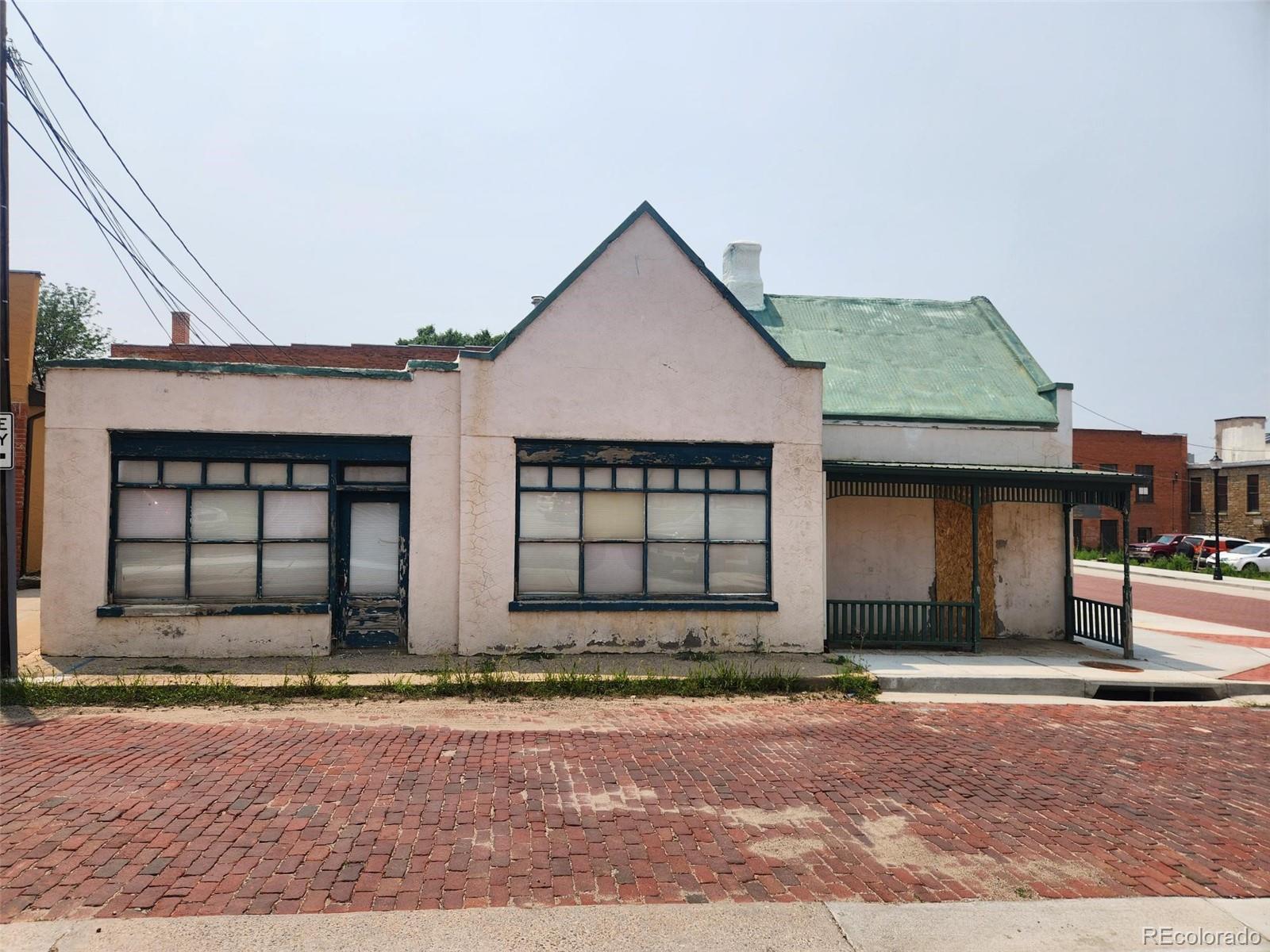 201 S Commercial Street — photo