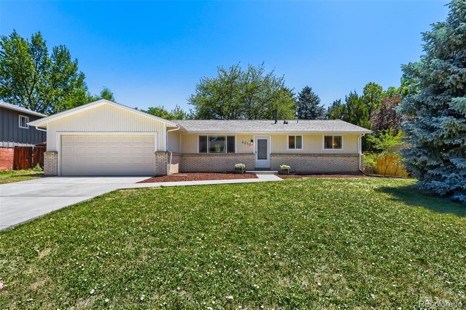 6270 S Fenton Court — photo