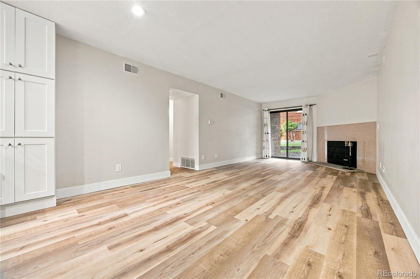 433 Wright Street 101 — photo
