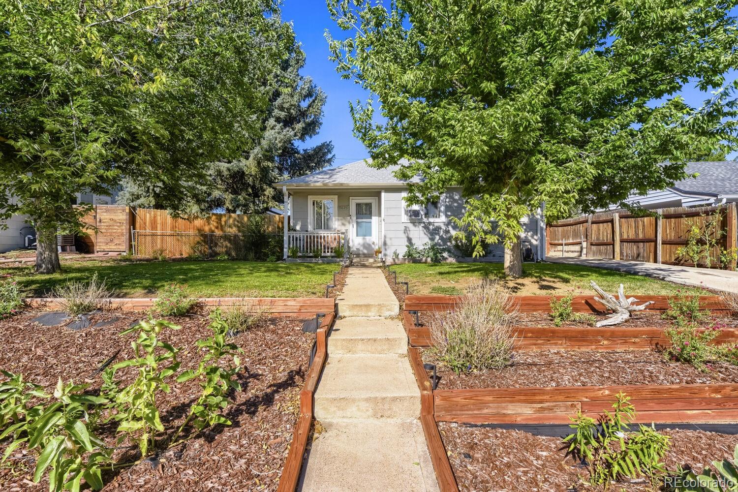 2625 S King Street — photo