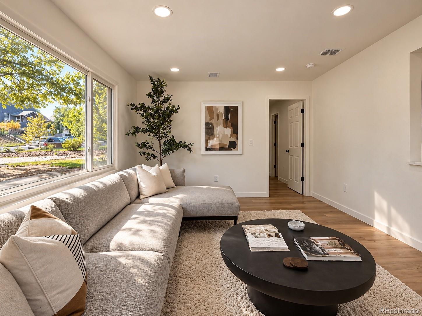 1505 W Alaska Place — photo