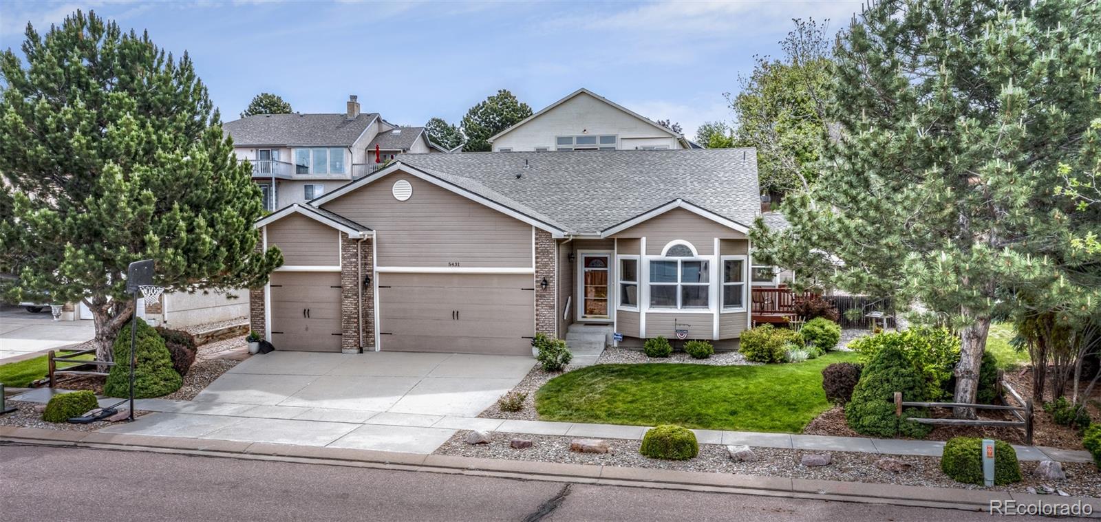 5431 Wells Fargo Drive — photo