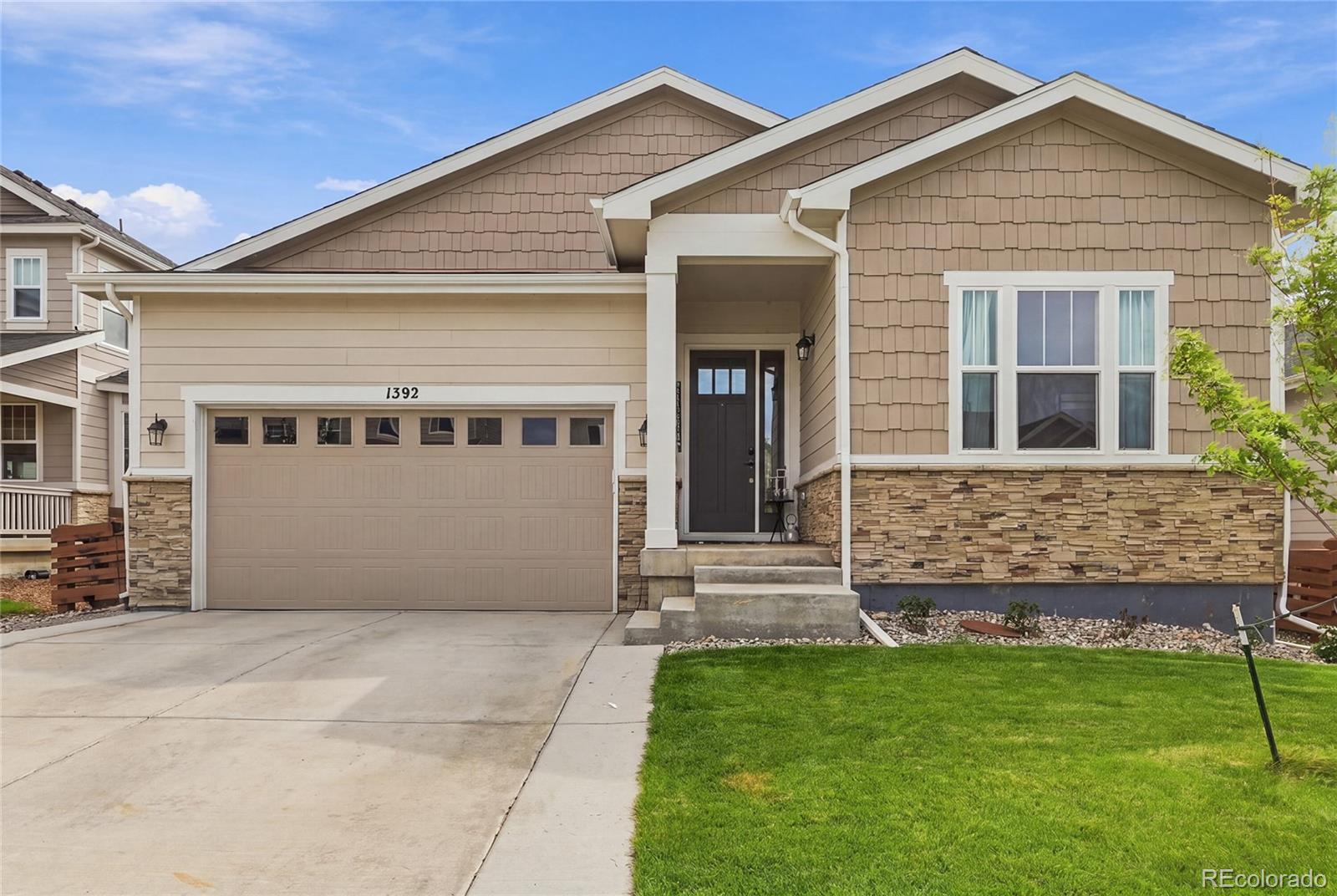 1392 Zenith Heights Court — photo