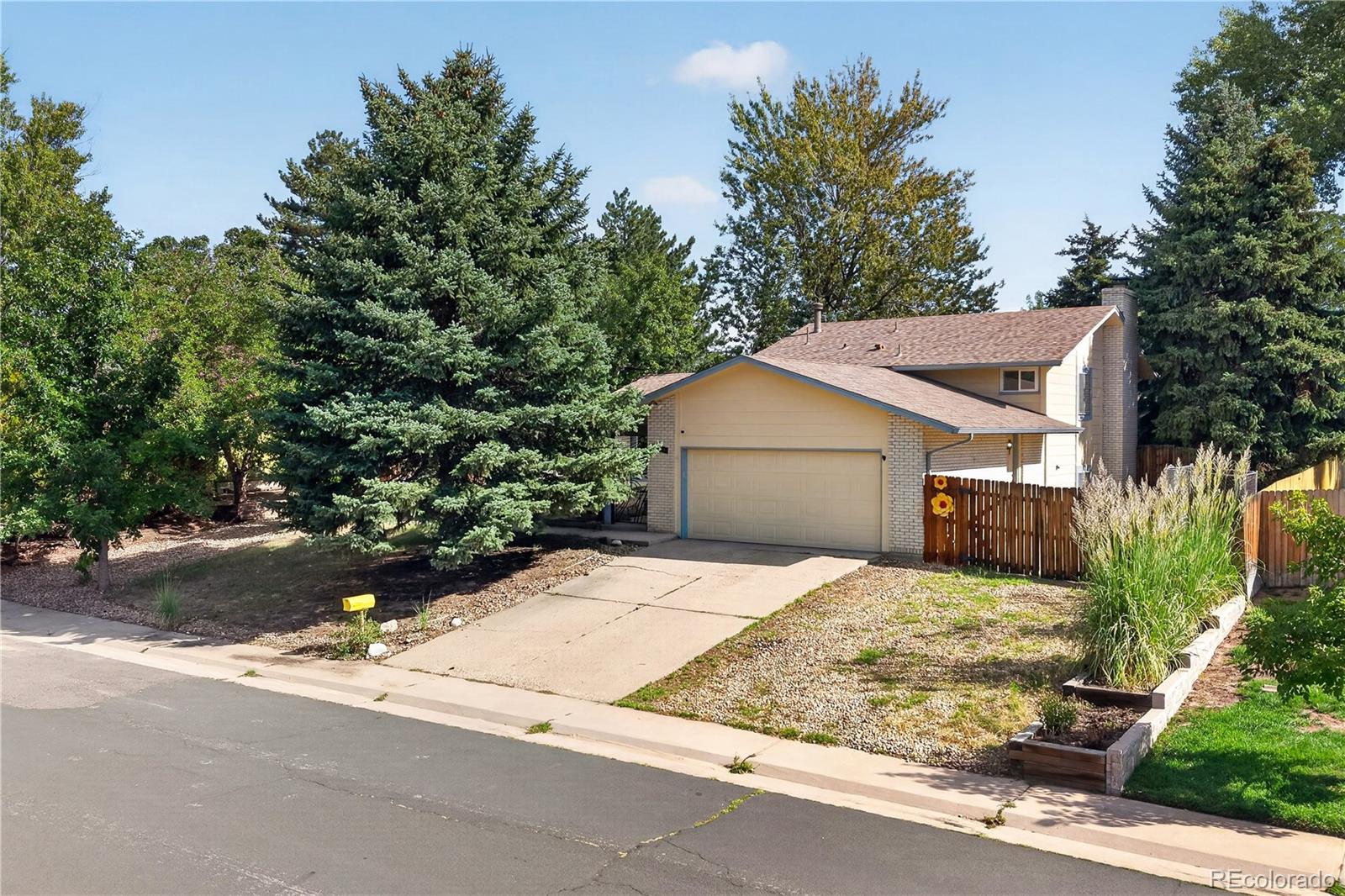 2436 S Lansing Way — photo