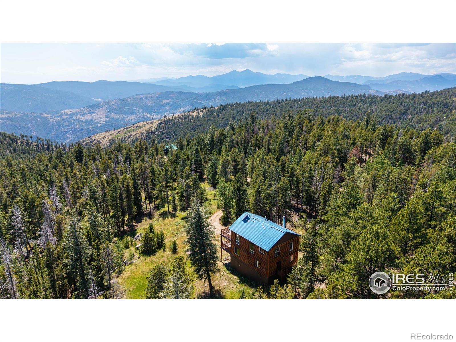 122 Elk Way — photo