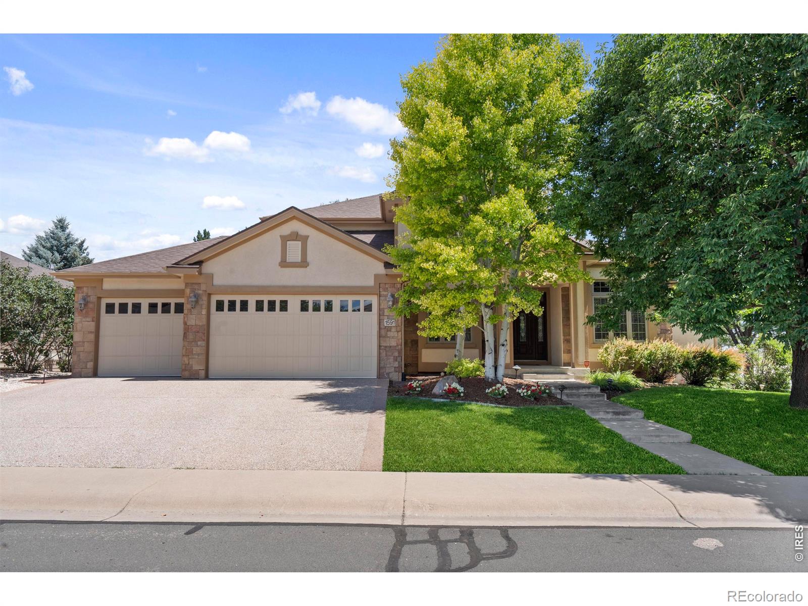 1591 Landon Court — photo
