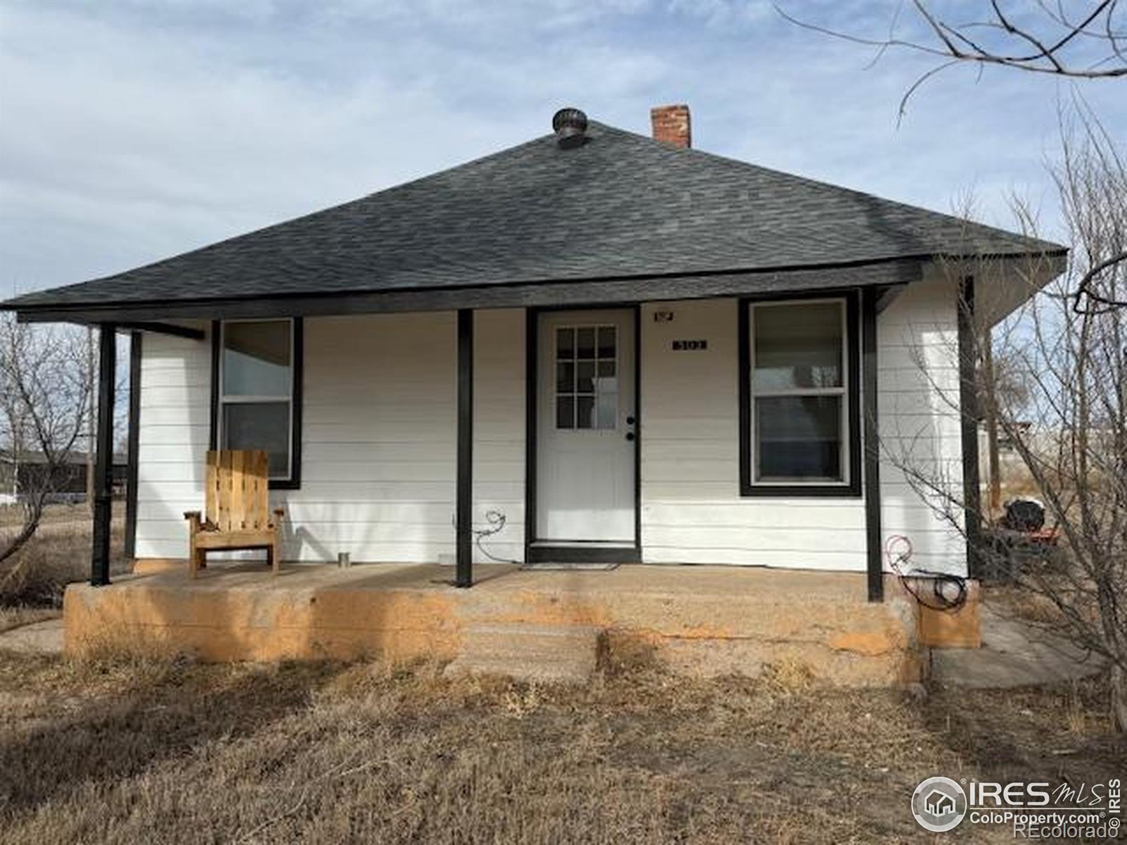 303 Lee Street — photo