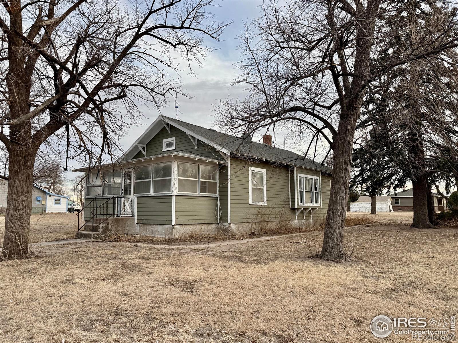 506 E Raymond Street — photo
