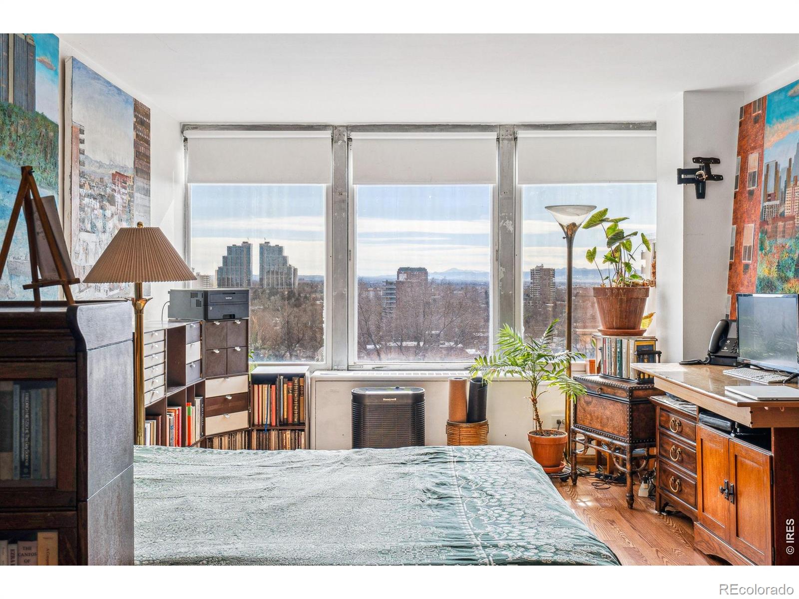 789 N Clarkson Street 806 — photo
