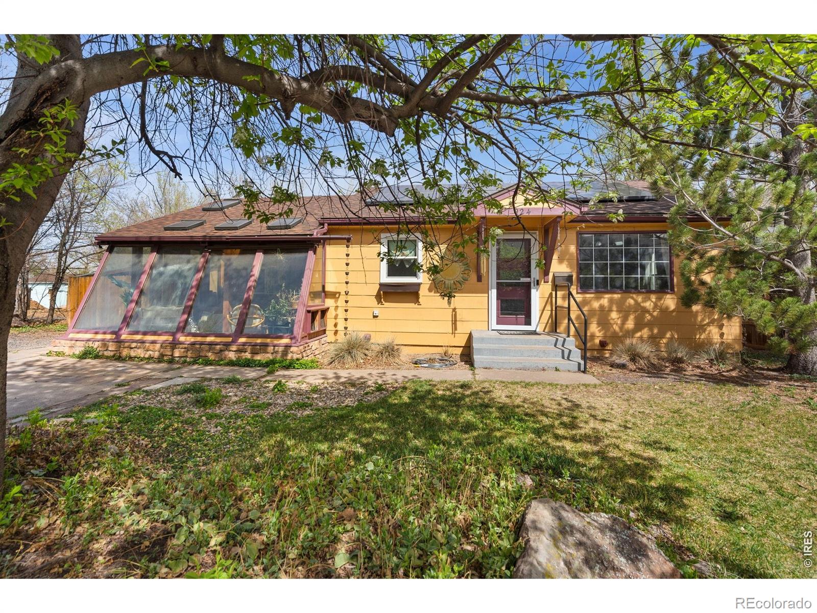 924 Sycamore Street — photo