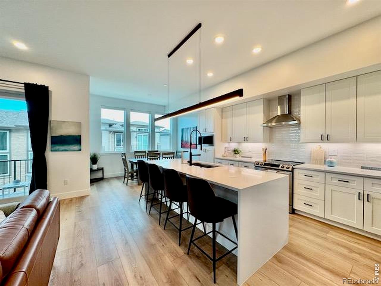 561 Canary Lane — photo