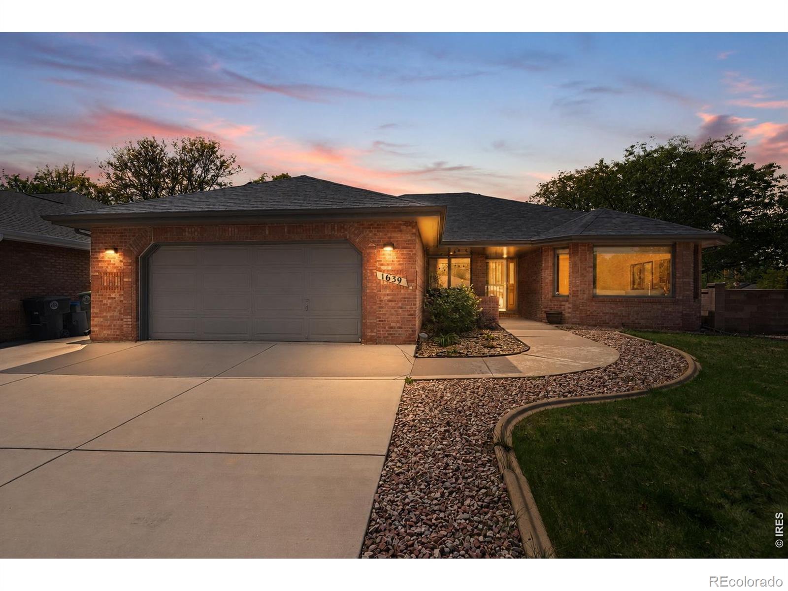 1639 Francis Way — photo