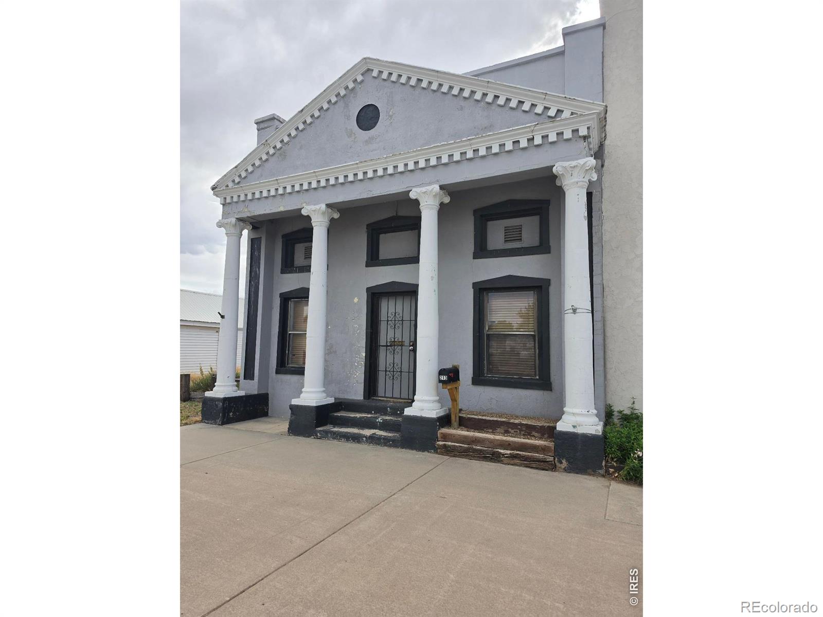 213 Main Street — photo