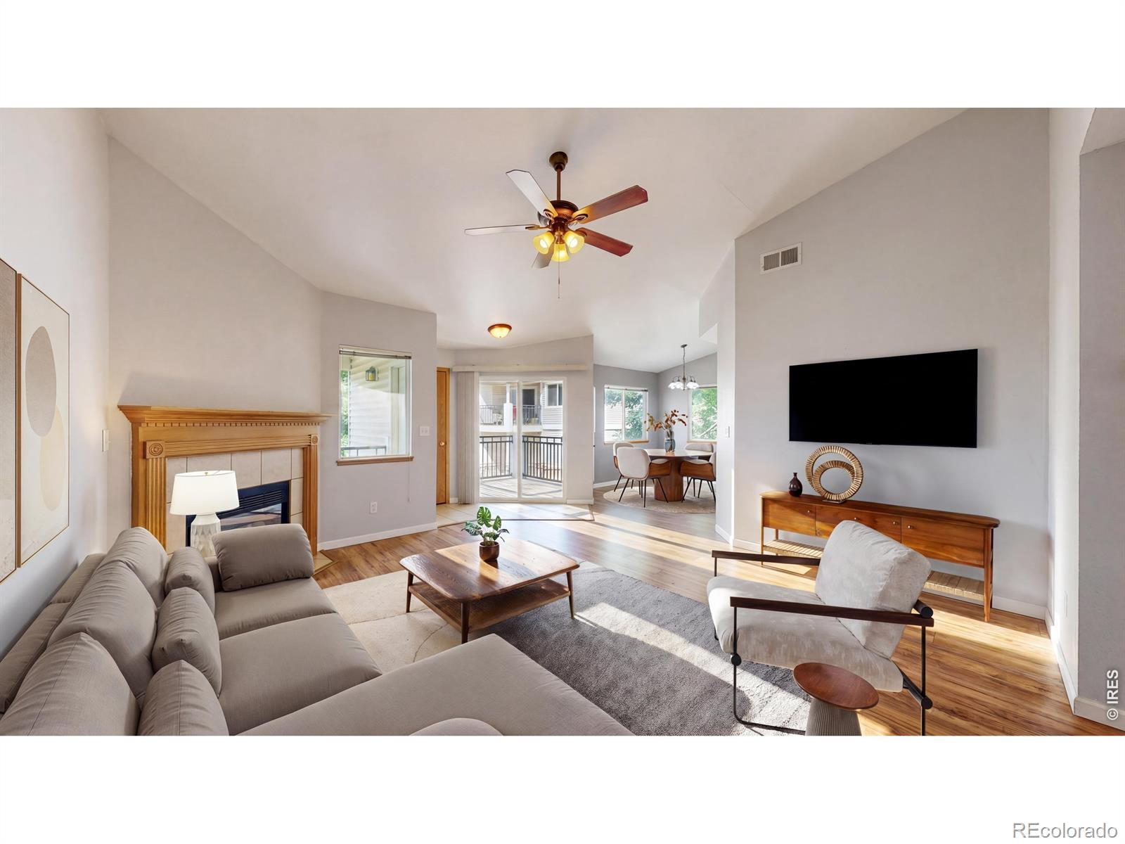 950 52nd Avenue Court 4 — photo