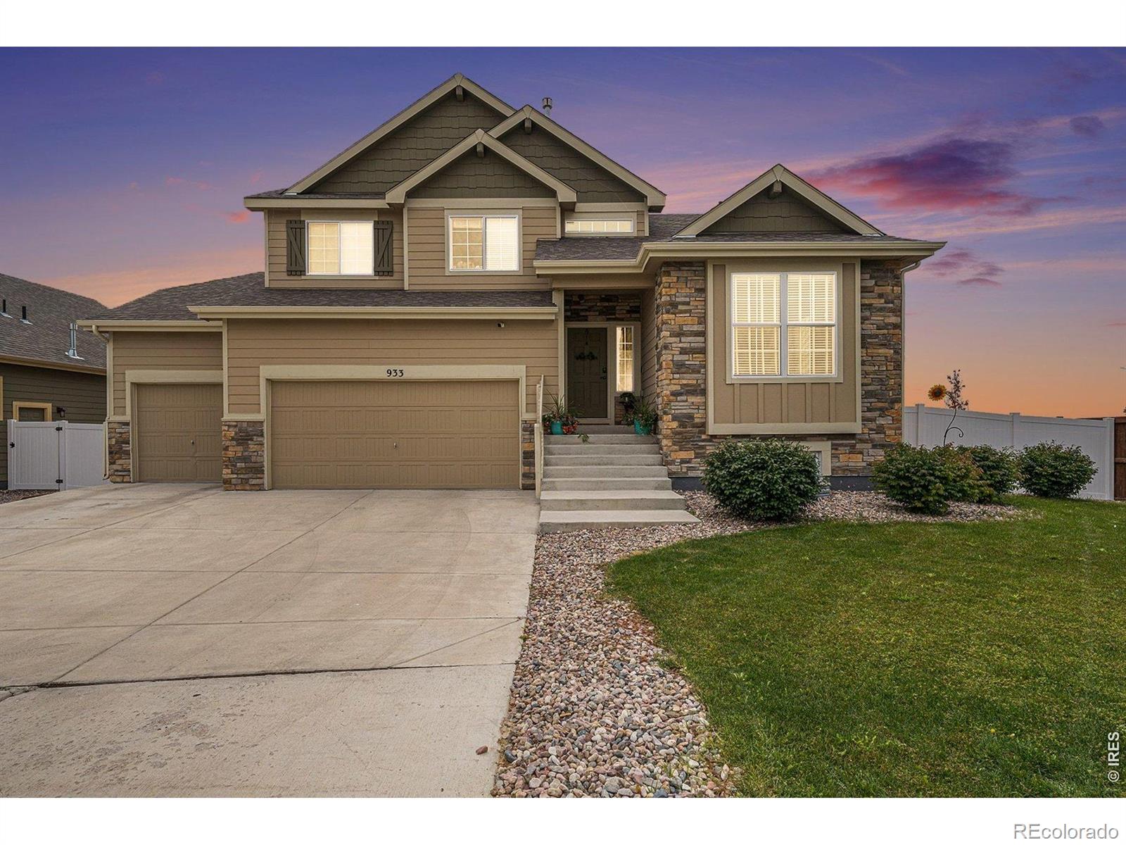 933 Ponderosa Drive — photo