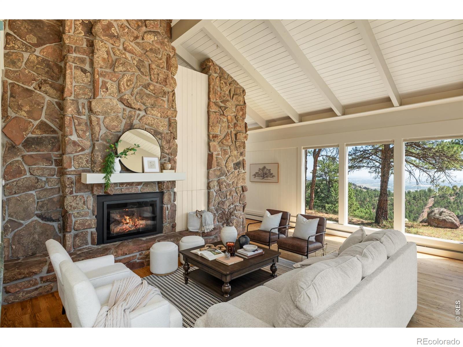 2790 Lee Hill Drive — photo