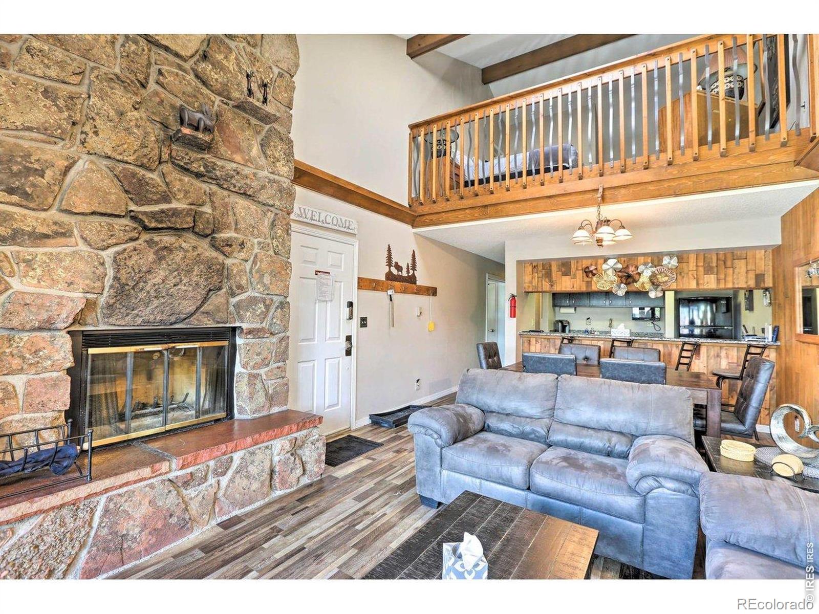 83 County Road 8400 a9 — photo
