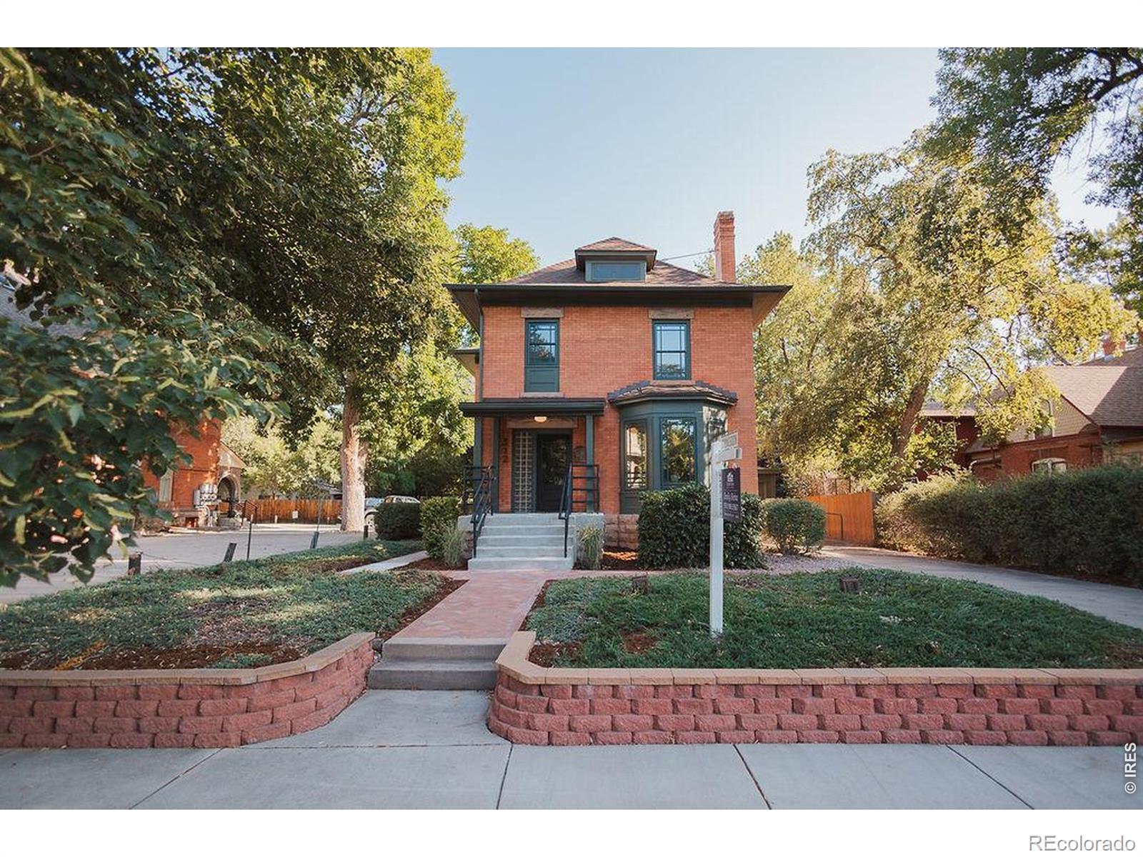 312 E Mulberry Street — photo