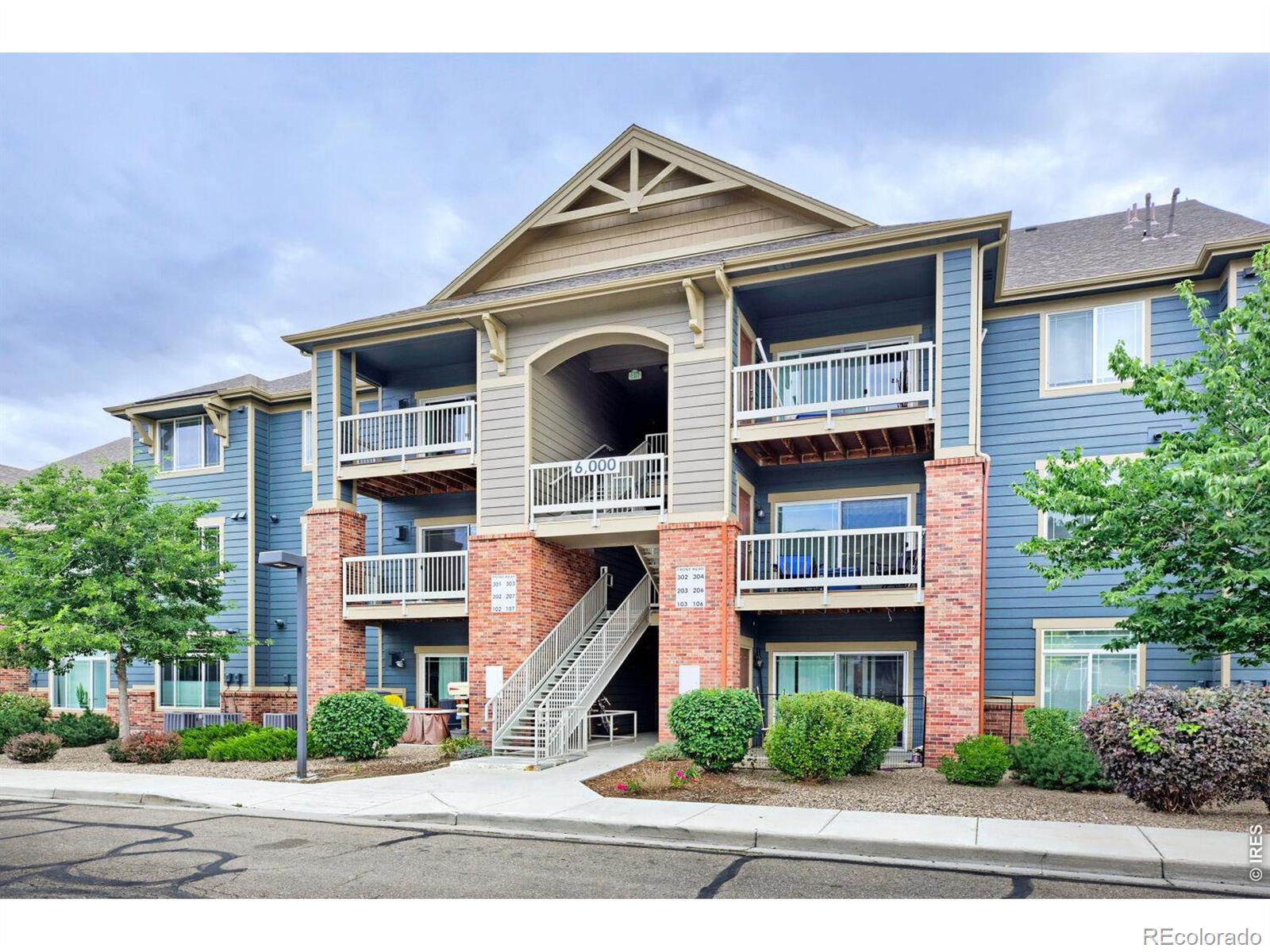 804 Summer Hawk Drive 6301 — photo
