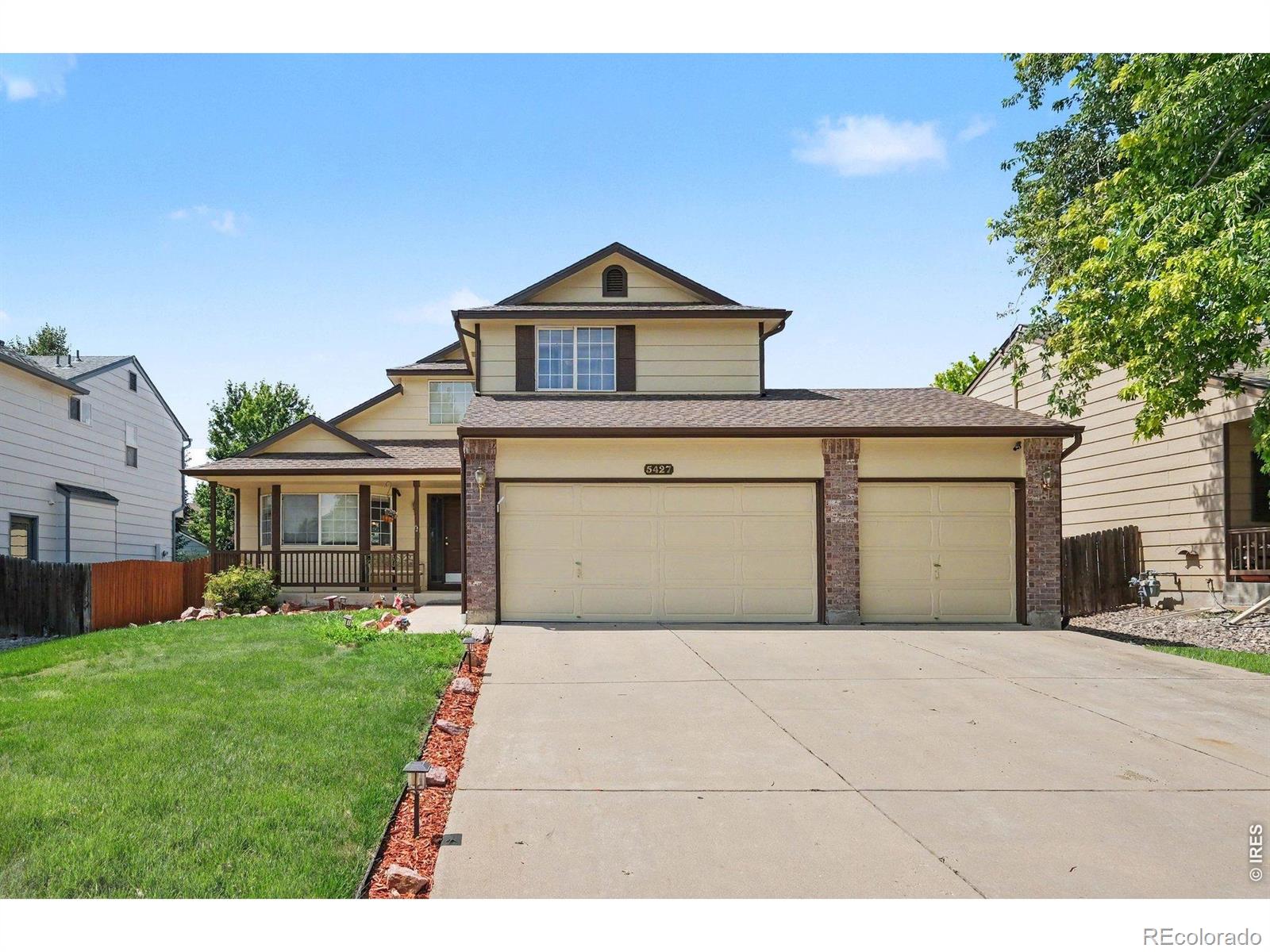 5427 Bobcat Street — photo