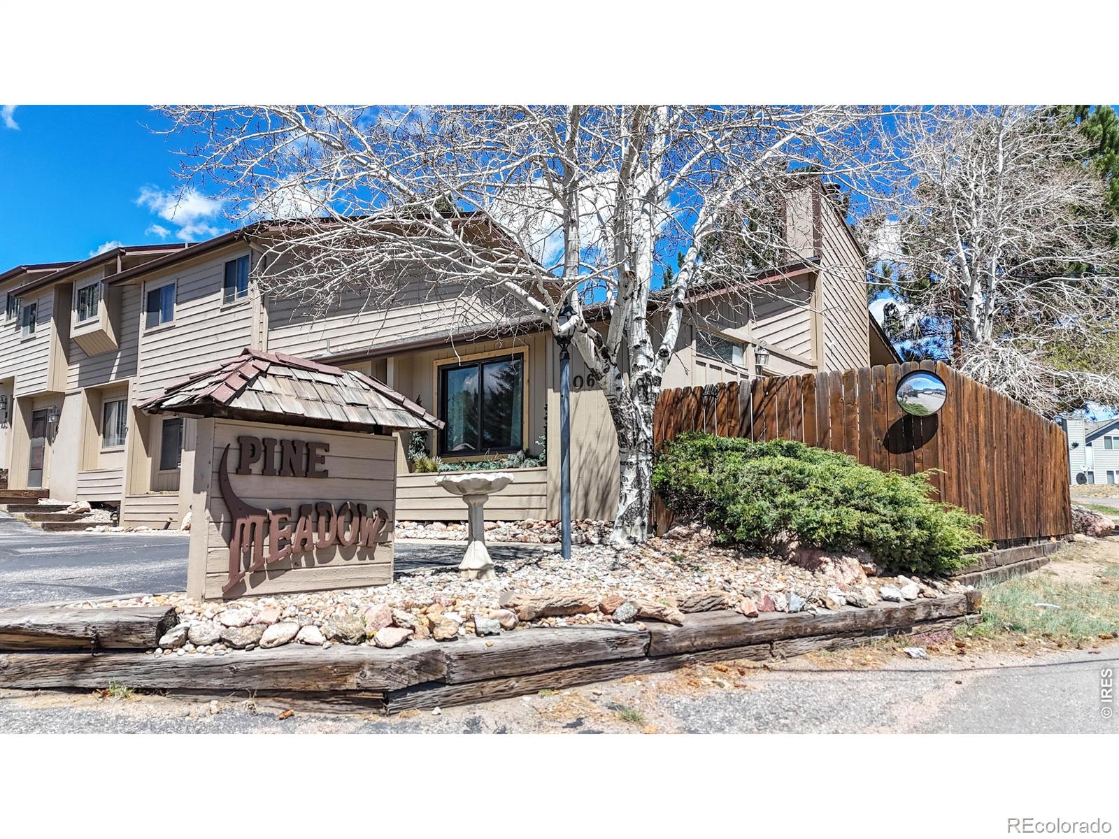 506 Grand Estates Drive E — photo