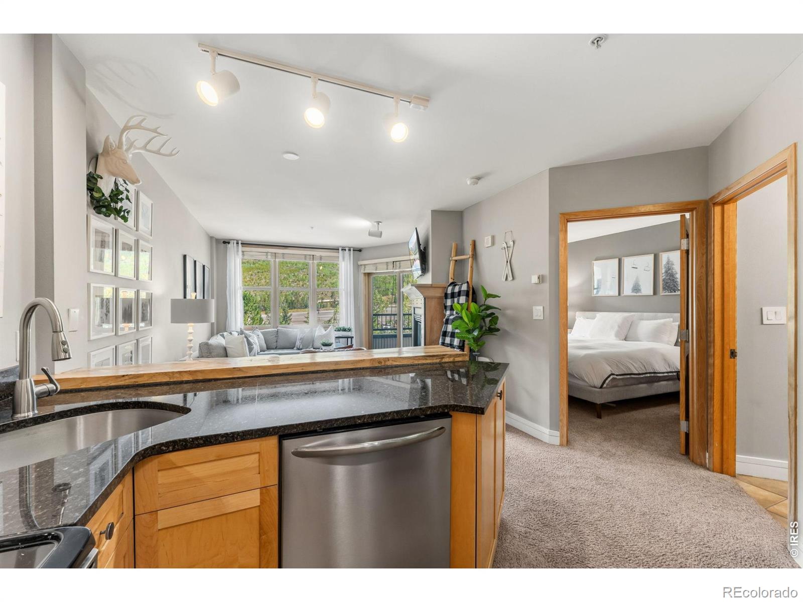 140 Ida Belle Drive 8266 — photo