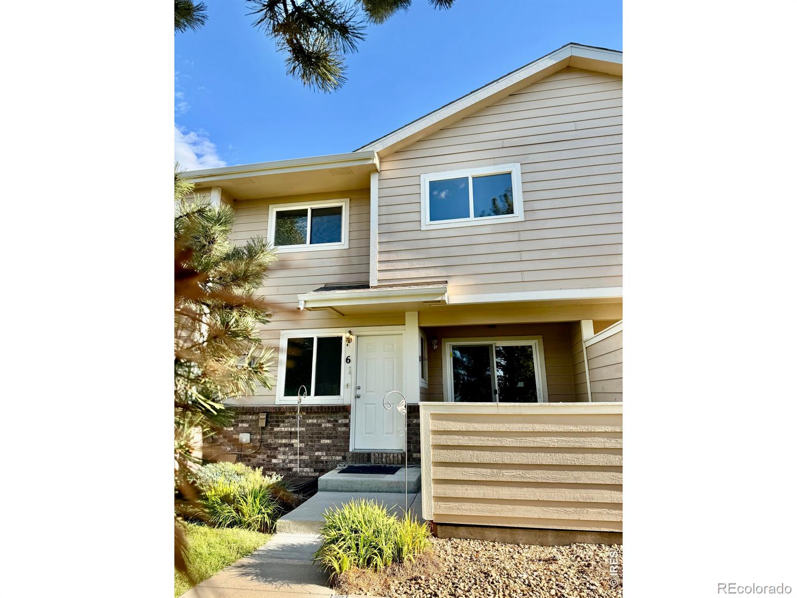 1601 Great Western Drive 6 — photo