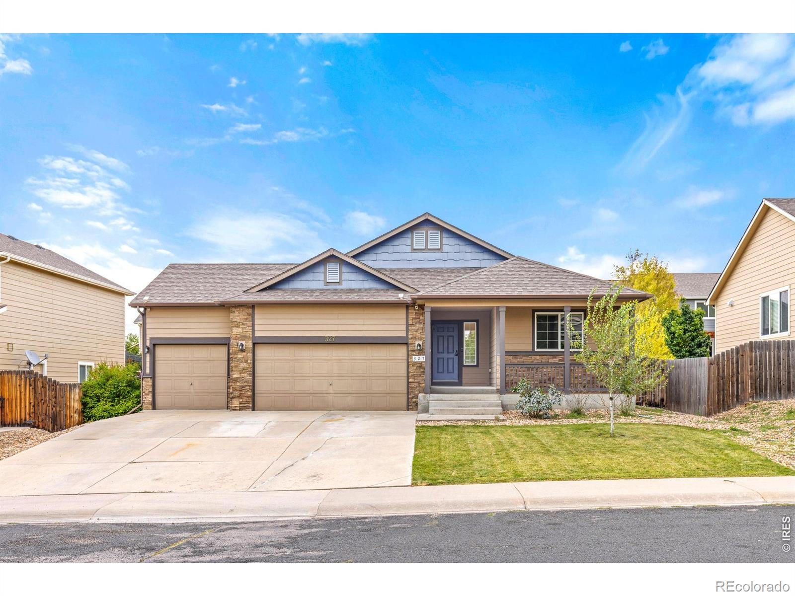 327 Fossil Drive — photo