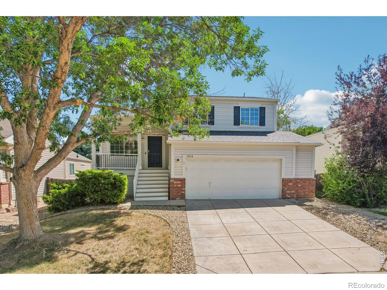 1818 Clover Creek Drive — photo
