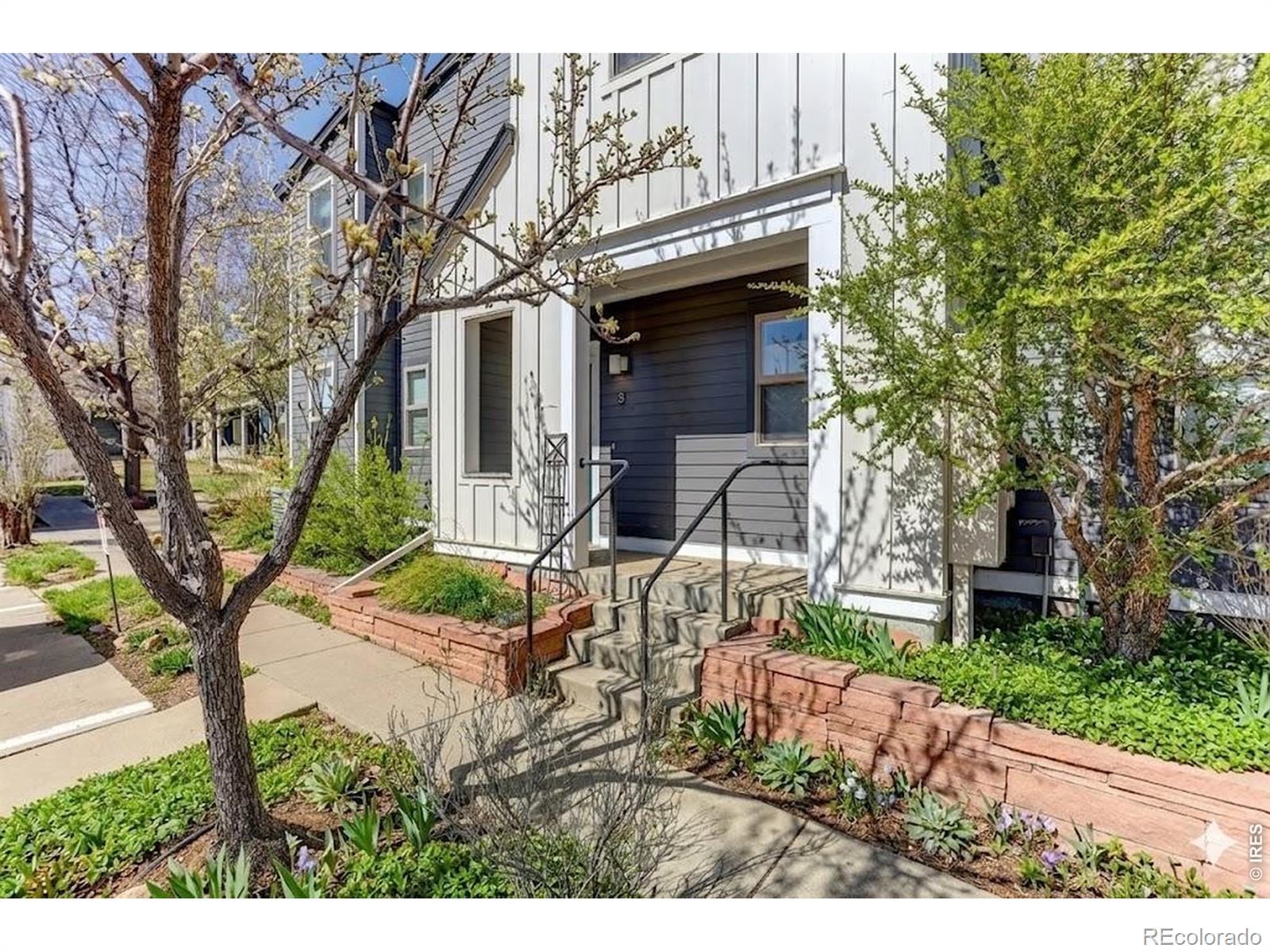 1460 Lee Hill Drive 3 — photo