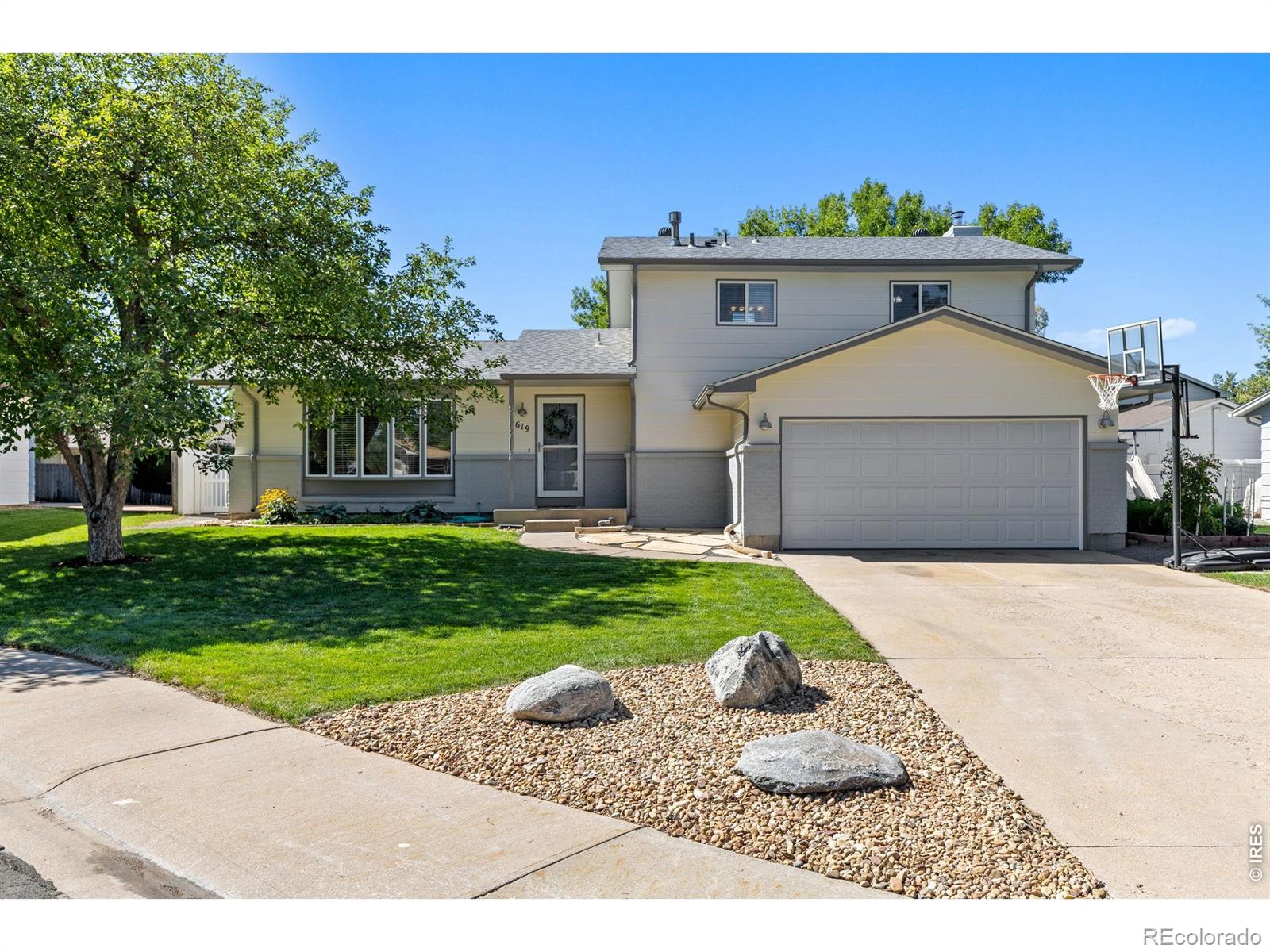 619 Blue Mountain Court — photo